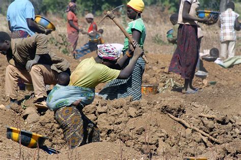 Artisanal and Small-Scale Mining - Intergovernmental Forum : Intergovernmental Forum