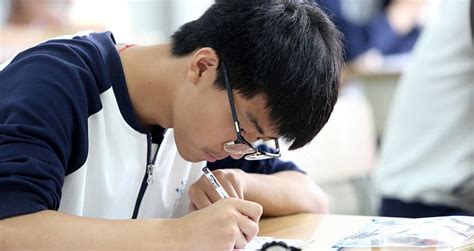 Gaokao: The Terrifying Chinese College Entrance Exam