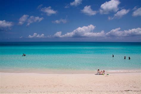 Cuba Turismo Cayo Santa María. Parte del grupo de más de 500 islotes dispersos en las aguas ...