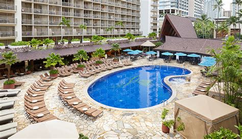 OUTRIGGER Reef Waikiki Beach Resort | WestJet official site