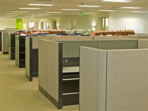 How Do I Choose the Best Call Center Cubicles? (with pictures)