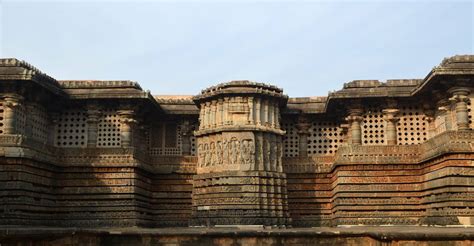 Halebidu | A Complete Guide to Magnificent Sculptures!