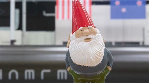 Gabe Newell sends Half-Life’s Gnome Chompski into space tomorrow