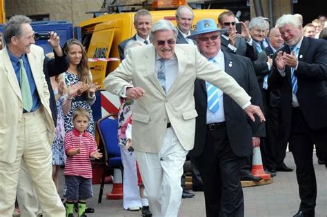 Look: 7 years today since Jimmy Hill statue was unveiled at the Ricoh ...