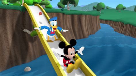 Image - Mickey, donald and baby red bird slide on the slide.jpg ...