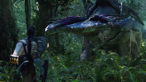 Hammerhead Titanothere - James Cameron's Avatar Wiki - Sam Worthington ...