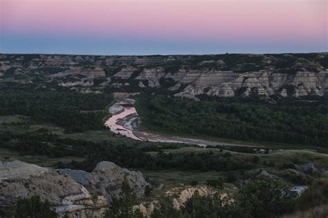 Theodore_Roosevelt_National_Park_Sunset-2022 - No Man Before