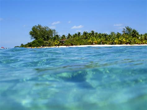 Belize Beaches: 15 Amazing Belize Beaches You Must Know - Life As It Is