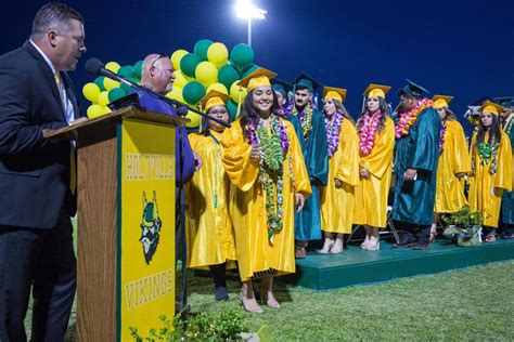 Holtville High School celebrates commencement | Education | thedesertreview.com