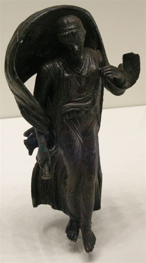 Nyx, the Ancient Greek Goddess of the Night - GreekReporter.com