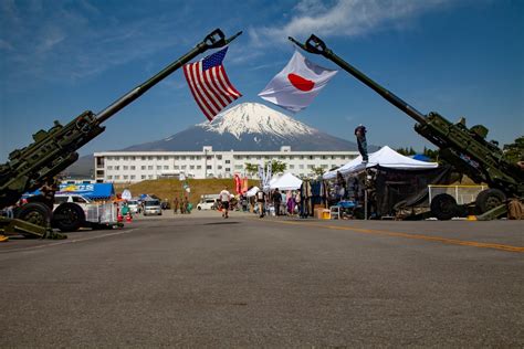 DVIDS - Images - Camp Fuji opens gate for Friendship Festival [Image 1 of 19]