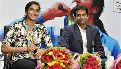 Devendra Fadnavis to felicitate PV Sindhu, coach Gopichand in Mumbai