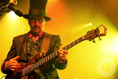 10 Top Bass Playing Tips with Les Claypool