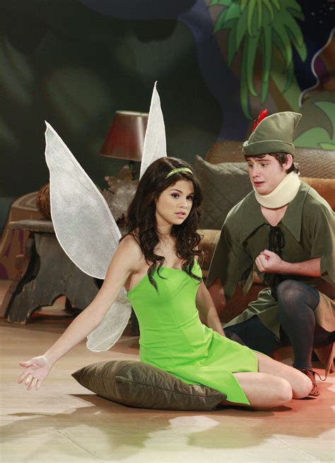 Selena Gomez as Alex Russo in Wizards Of Waverly Place. | Selena gomez ...