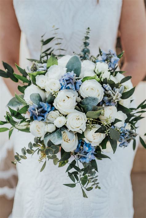 Wedding Bouquet, Bridal Bouquet, White and Blue Bouquet | Buquês de ...