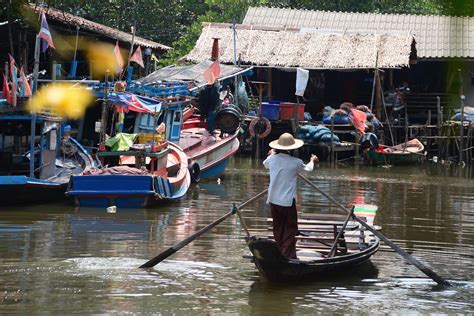 The Ghost of Paradise Past in the Trat Islands