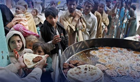 World Bank: Pakistan's alarming 39.4% poverty rate rise