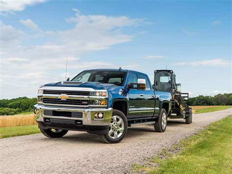 GM is working on an electric Chevrolet Silverado pickup truck | Business Insider India