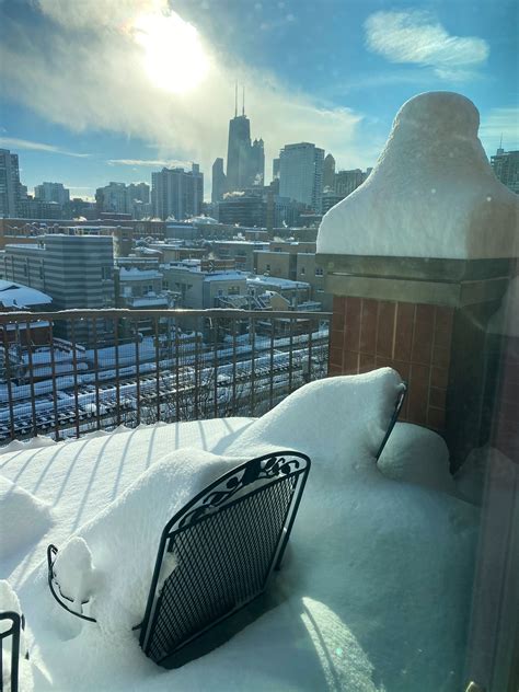 PHOTOS: Chicago Is A Winter Wonderland After 18 Inches Of Snow Falls On ...