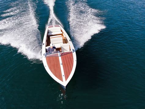 Are you dreaming of an electric boat? Here’s where to start - Cottage Life