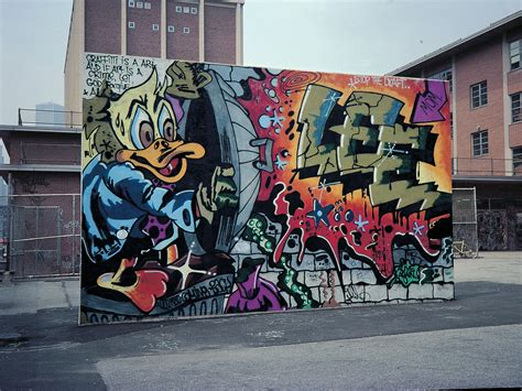 A museum honors the glory days of graffiti art - CBS News