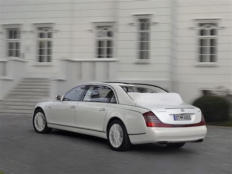 MAYBACH Landaulet Specs & Photos - 2008, 2009, 2010, 2011, 2012 ...