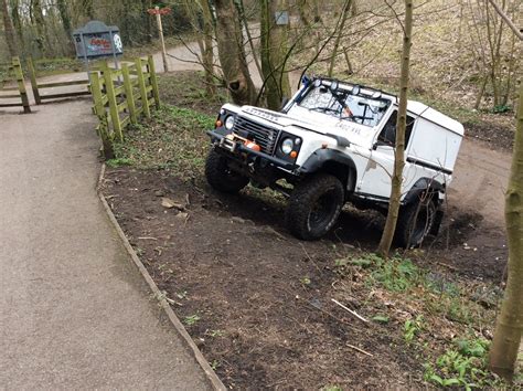 Landrover Defender: Land Rover Defender 90 off roader huge spec low miles