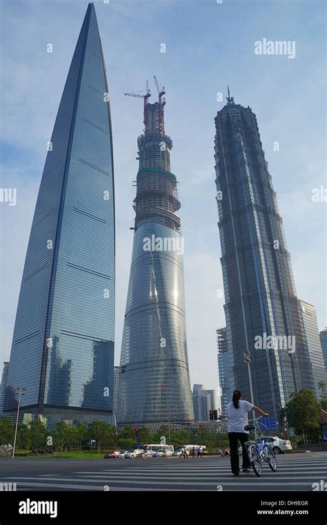 Shanghai tower construction hi-res stock photography and images - Alamy