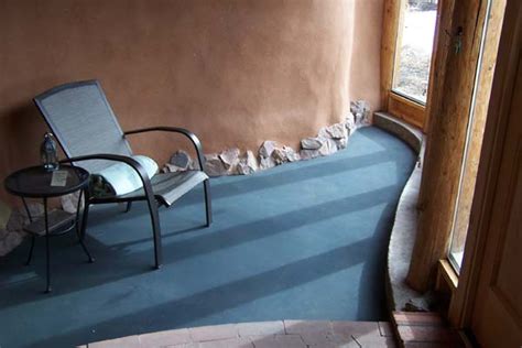 earthen floor with blue tint - Earthen Touch Natural Builders