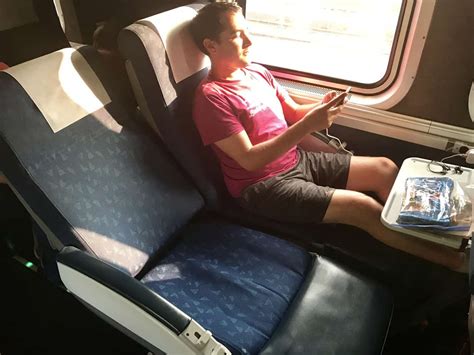 Amtrak Coast Starlight Review // + Top Tips on the Best Seats [2024]