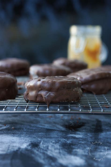 Alfajores: The Best Cookies from Uruguay - Jenny is baking