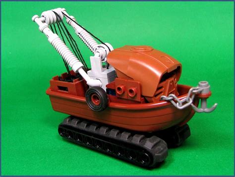 Crawler Trawler | The Brothers Brick | Lego military, Lego moc, Legos