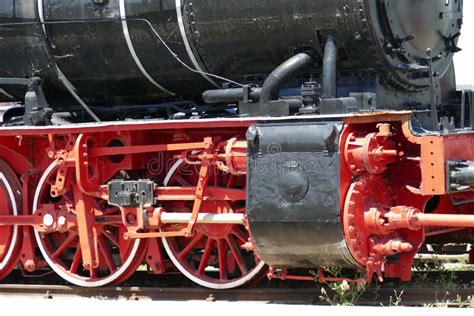 Motor Vehicle, Engine, Locomotive, Automotive Engine Part Picture. Image: 119866573