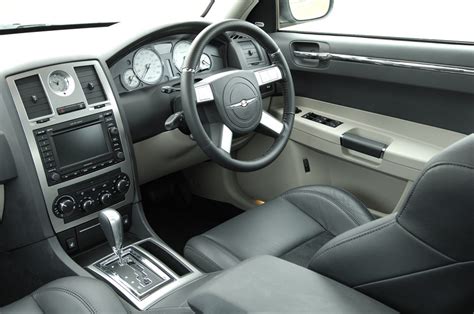 Chrysler 300 Interior 2010 | Cabinets Matttroy