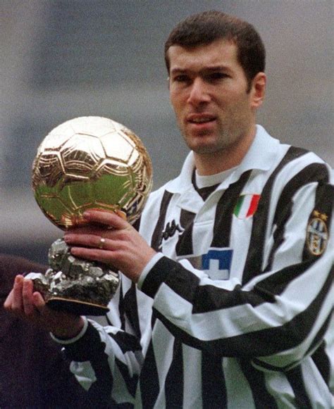 Zinedine Zidane, Juventus (Ballon d'Or) | Football, Zinedine zidane, Messi