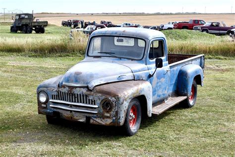 rusty old farm truck 17342160 Stock Photo at Vecteezy