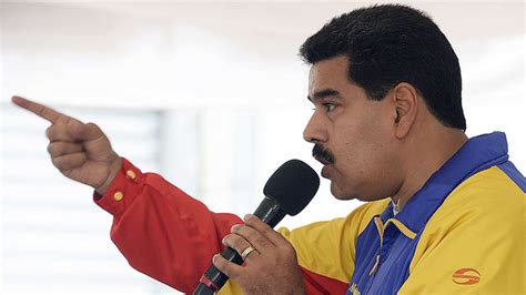 Venezuela arrests looters, store bosses in 'economic war'