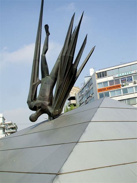 Statue of Icarus in Karaiskaki square, Athens | Daedalus and icarus ...