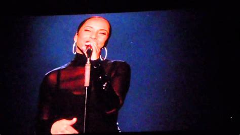 Sade - " Your Love is King " Live! 2011 - YouTube