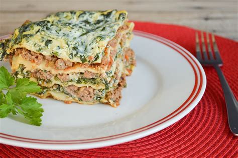 Hot Dog It's a Food Blog: Lasagna Bolognese with Spinach Ricotta