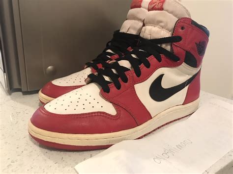 [WTS] Air Jordan 1 Chicago 1985 Size 9.5 1300 : r/sneakermarket