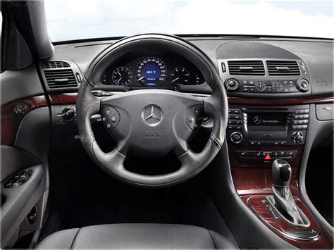 Cars World: Mercedes E350 interior