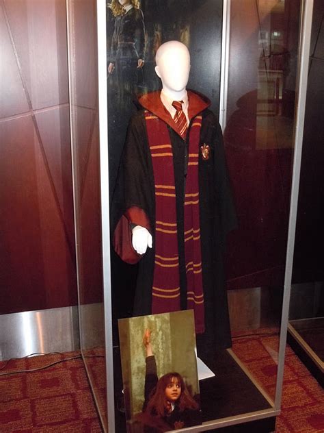 hogwarts costumes - Harry Potter Photo (26930400) - Fanpop