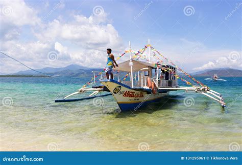 Traditional Banca Boat on Philippines Editorial Photo - Image of crew ...