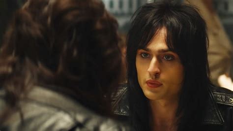 The Dirt Review: Netflix Gives Mötley Crüe Their Own Bohemian Rhapsody | IndieWire