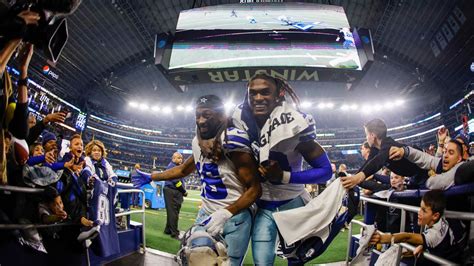 Prescott, Cowboys win 40-34, make Eagles wait on top seed