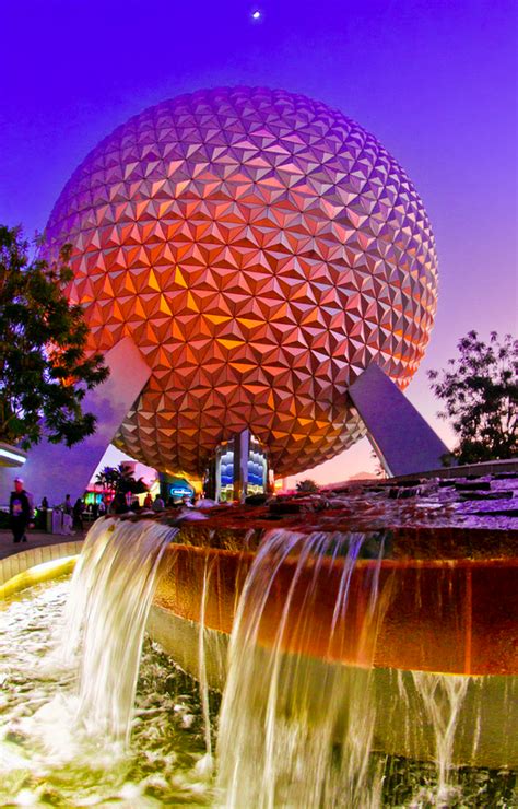 Epcot at Disney World in Orlando, Florida | Orlando theme parks, Walt ...