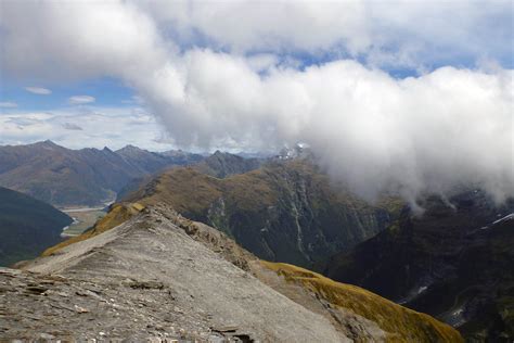 Top 6 Wanaka Bike Trails | Bachcare Blog