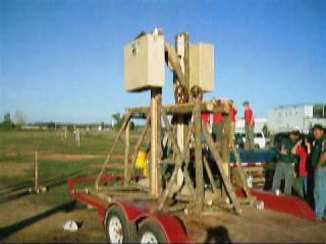 pumpkin chunkin trebuchet - YouTube