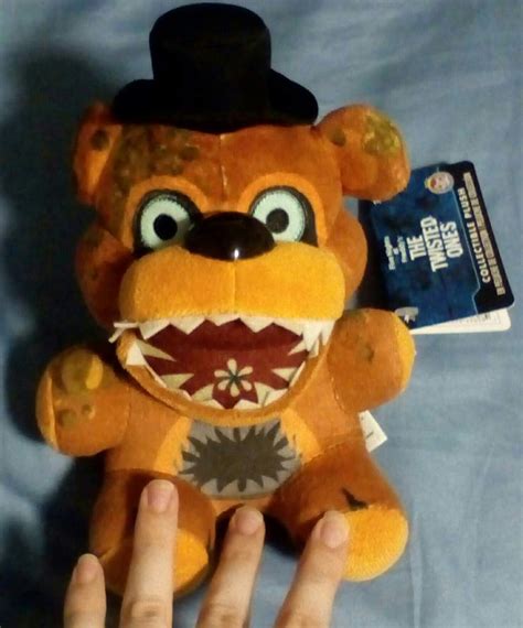 They're Twisted, yet... Cute? [Plush Review!] | Five Nights At Freddy's Amino